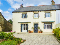 houses and homes for sale inGuilliersMorbihan Brittany
