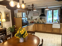 Maison à vendre à Adriers, Vienne - 220.000 € - photo 3