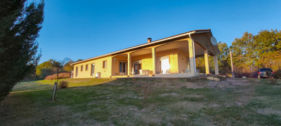 Maison à vendre à Cassagnabère-Tournas, Haute-Garonne, Midi-Pyrénées, avec Leggett Immobilier