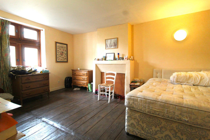 French property for sale in Confolens, Charente - €110,000 - photo 6