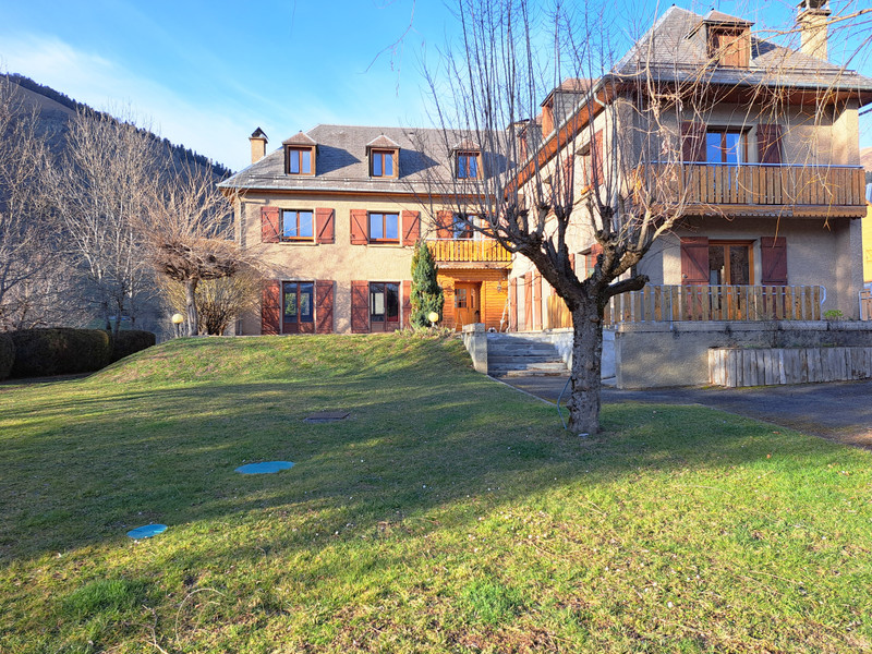 French property for sale in Bagnères-de-Luchon, Haute-Garonne - &#8364;547,000 - photo 4