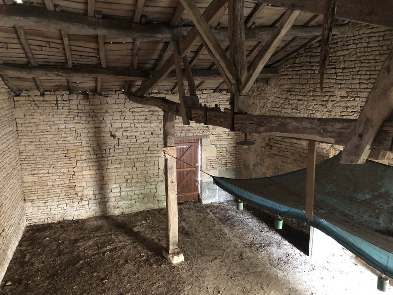 French property for sale in Saint-Fraigne, Charente - €229,999 - photo 9