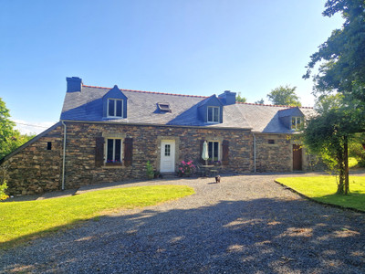 French property for sale in Saint-Goazec, Finistère - €137,600 - photo 1