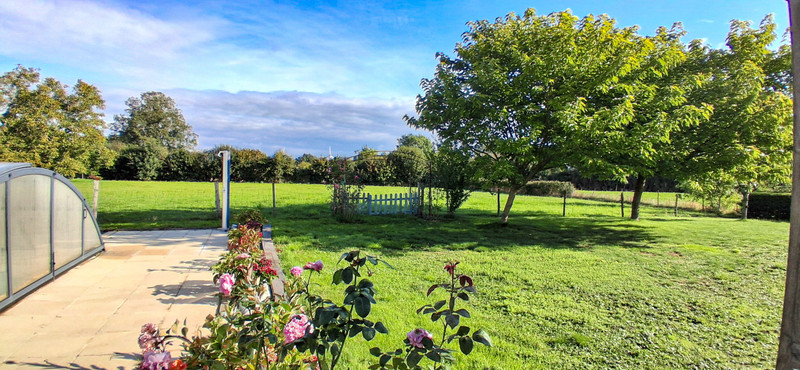 French property for sale in Saint-Pompain, Deux-Sèvres - €283,015 - photo 3