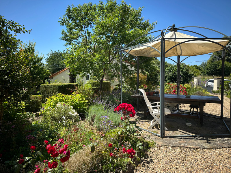 French property for sale in Mialet, Dordogne - €245,000 - photo 4