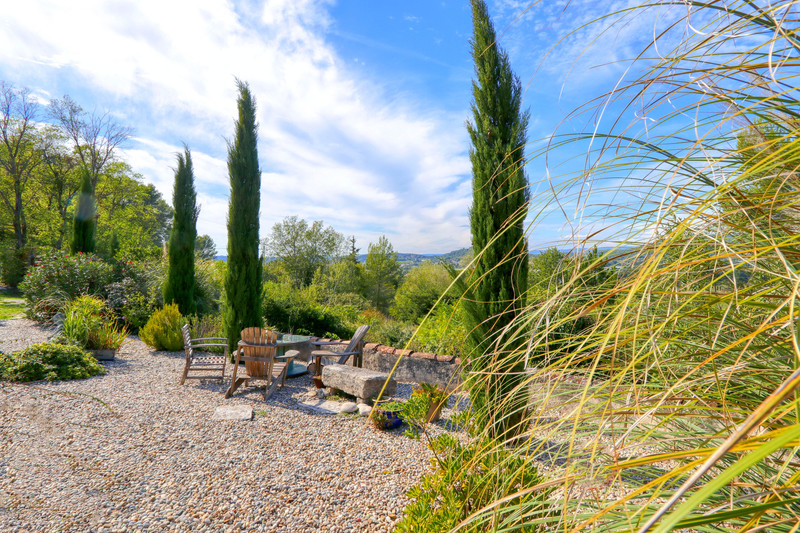 French property for sale in Apt, Vaucluse - €530,000 - photo 9