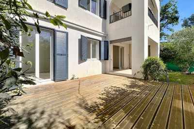 Appartement à vendre à Roquefort-les-Pins, Alpes-Maritimes, PACA, avec Leggett Immobilier