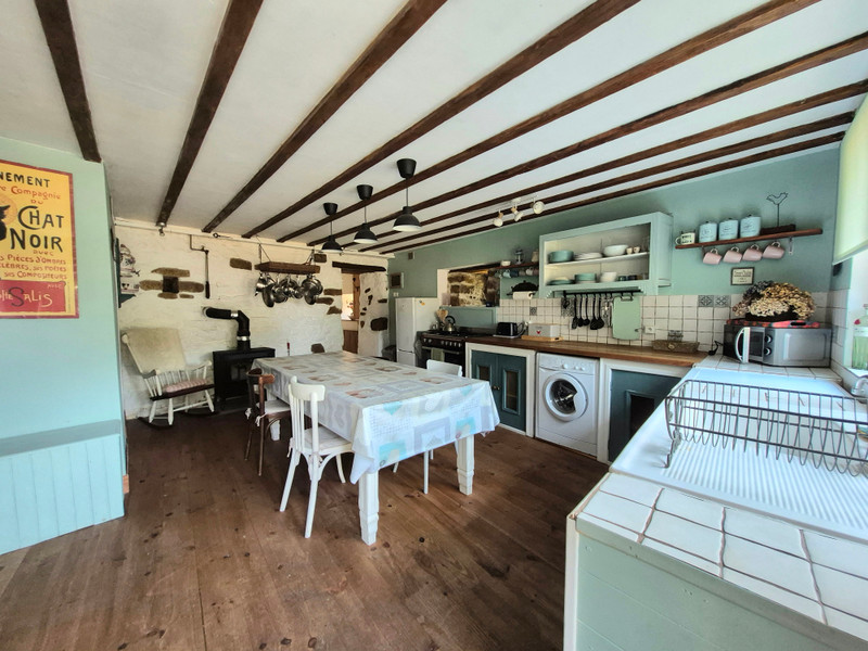 French property for sale in Bourbriac, Côtes-d'Armor - €371,000 - photo 3