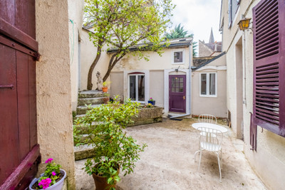 French property for sale in Vermenton, Yonne - €387,000 - photo 2