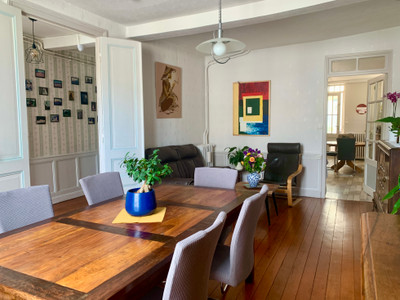 Maison à vendre à Mirambeau, Charente-Maritime, Poitou-Charentes, avec Leggett Immobilier