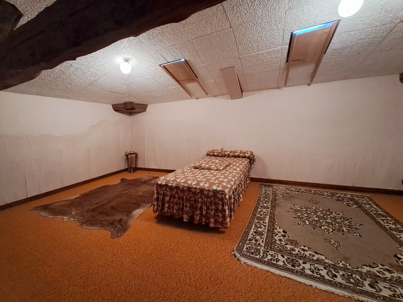 French property for sale in Chives, Charente-Maritime - €46,600 - photo 6