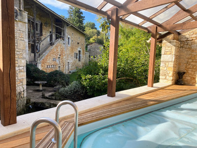 Maison à vendre à Chasseneuil-sur-Bonnieure, Charente, Poitou-Charentes, avec Leggett Immobilier