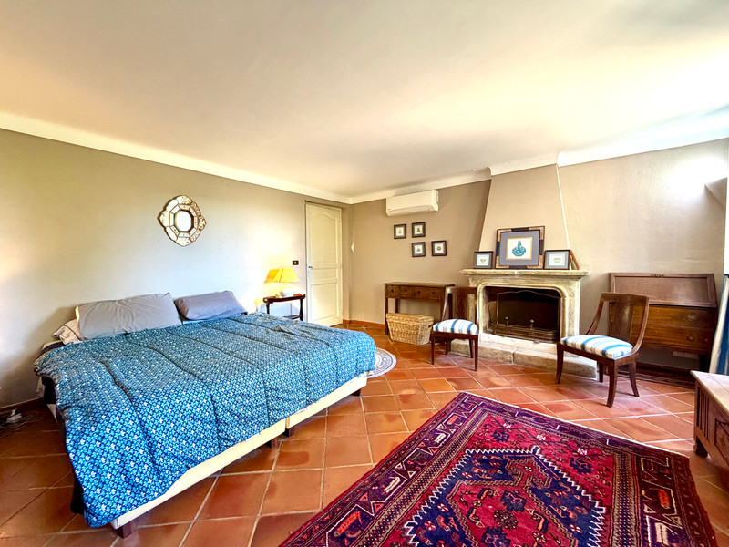 French property for sale in Grasse, Alpes-Maritimes - €900,000 - photo 9