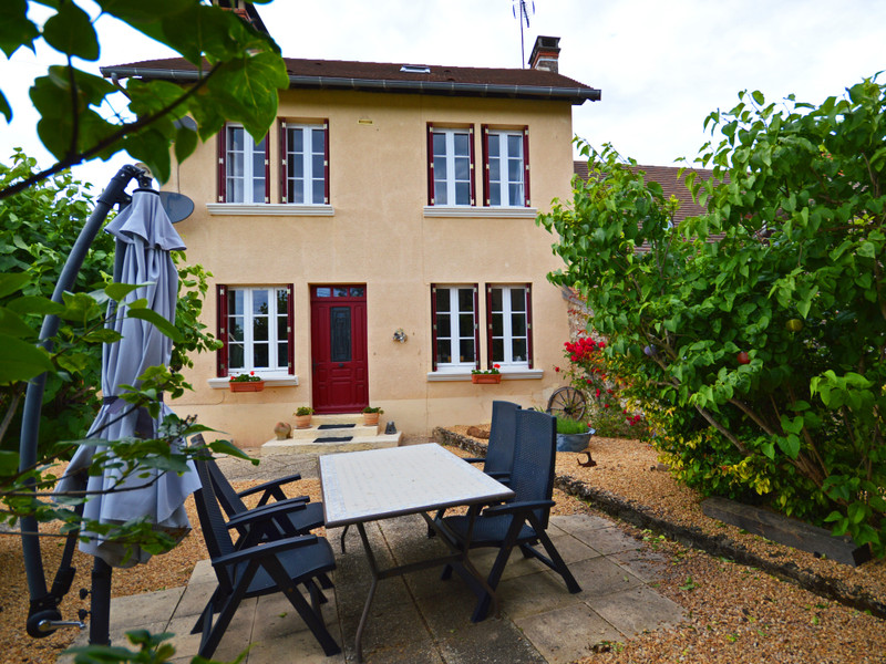Maison à Hautefort, Dordogne - photo 1