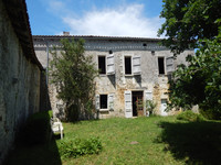 Maison à vendre à Champagne-et-Fontaine, Dordogne - 318.000 € - photo 2