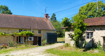 French property for sale in La Chapelle-Aubareil, Dordogne - €264,000 - photo 1