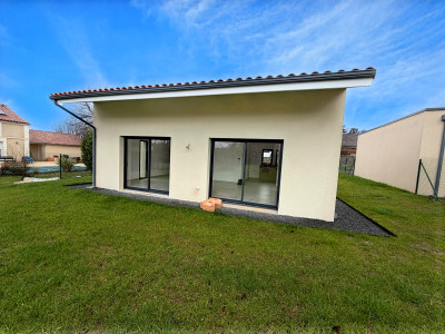 French property for sale in Saint-Claud, Charente - €235,400 - photo 1
