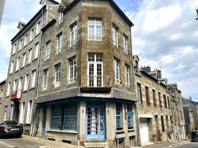 Commerce à vendre à La Ferté Macé, Orne, Basse-Normandie, avec Leggett Immobilier