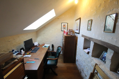 French property for sale in Charnizay, Indre-et-Loire - €371,000 - photo 7