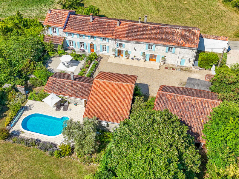 French property for sale in Sonnac, Charente-Maritime - €599,000