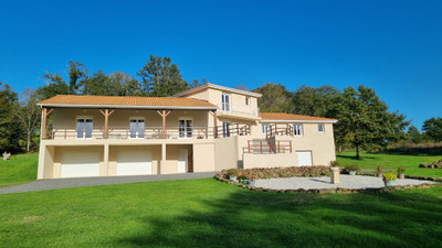 house for sale in Charente