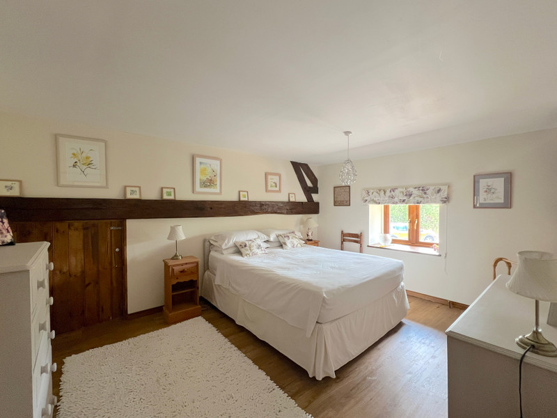 French property for sale in Crozon-sur-Vauvre, Indre - €235,400 - photo 4