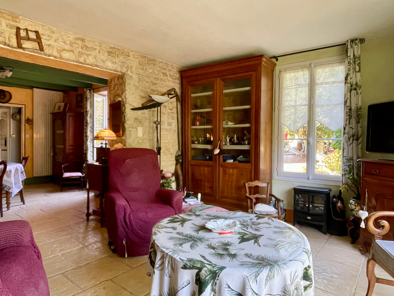 French property for sale in La Chapelle, Charente - €138,000 - photo 5