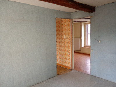 French property for sale in Montmorillon, Vienne - €31,600 - photo 3