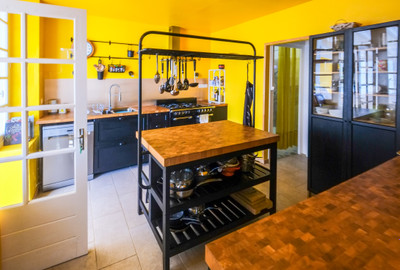 French property for sale in Saint-Jean-d'Angély, Charente-Maritime - €299,998 - photo 4
