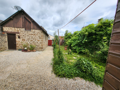 French property for sale in Saint-Fraimbault, Orne - €95,000 - photo 2