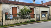 Propriété à vendre à Champagne-Mouton, Charente - 49 950 € - photo n°1