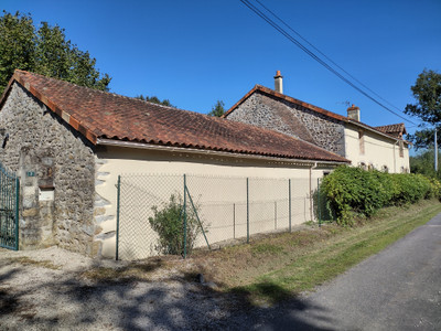 French property for sale in Bourg-Archambault, Vienne - €162,000 - photo 3
