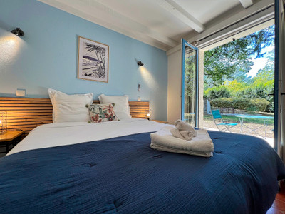 French property for sale in Le Val, Var - €1,490,000 - photo 4
