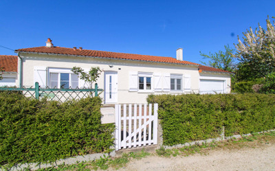 Maison à vendre à Brioux-sur-Boutonne, Deux-Sèvres, Poitou-Charentes, avec Leggett Immobilier