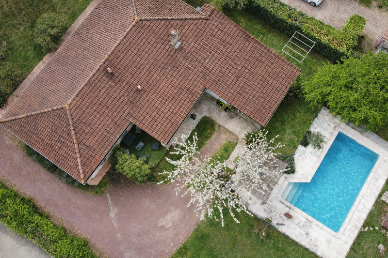 Propriété à vendre à Izon, Gironde - 328 600 €