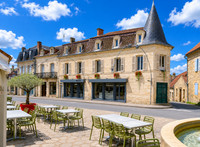 Propriété à vendre à Saint-Cyprien, Dordogne - 395 000 € - photo n°1