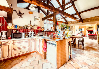 French property for sale in Rouffignac-Saint-Cernin-de-Reilhac, Dordogne - €682,500 - photo 5