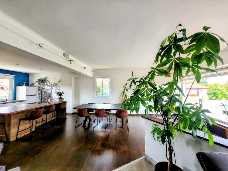 French property for sale in Canet-en-Roussillon, Pyrénées-Orientales - €599,000 - photo 2