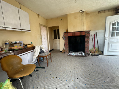 French property for sale in Saint-Estèphe, Dordogne - €66,600 - photo 5