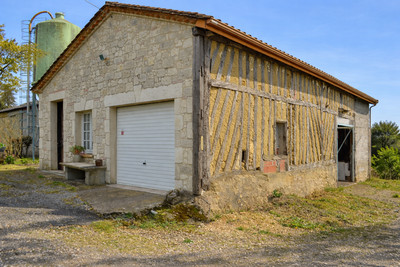 French property for sale in Beaugas, Lot-et-Garonne - €386,900 - photo 3