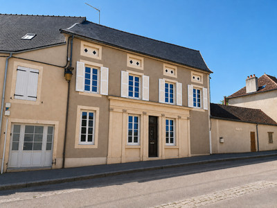 house for sale in Côte-d'Or