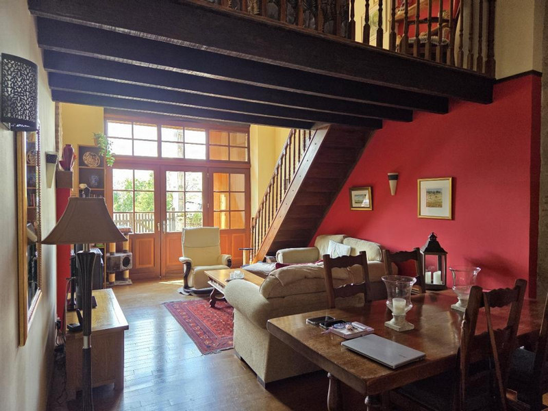 French property for sale in Cindré, Allier - €285,000 - photo 1