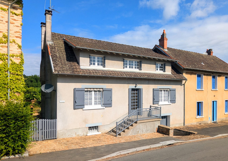 Maison à vendre à Jumilhac-le-Grand, Dordogne - 195.000 € - photo 1