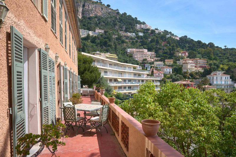 French property for sale in Villefranche-sur-Mer, Alpes-Maritimes - €1,680,000 - photo 2
