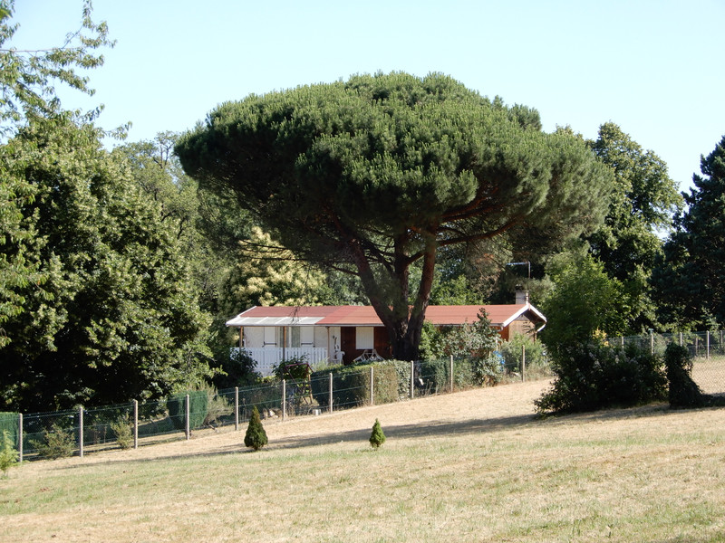 French property for sale in Montembœuf, Charente - €77,000 - photo 0