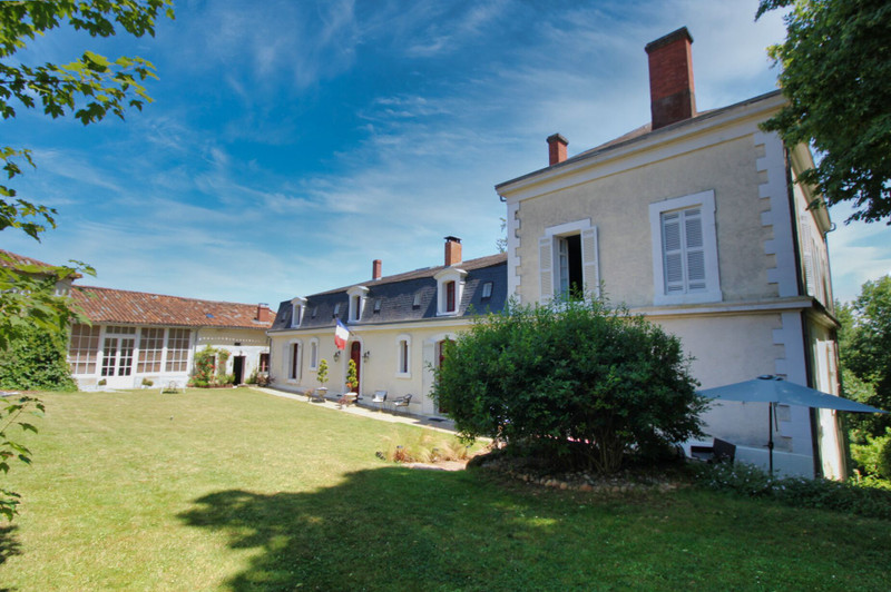 French property for sale in Montagrier, Dordogne - €799,000 - photo 1