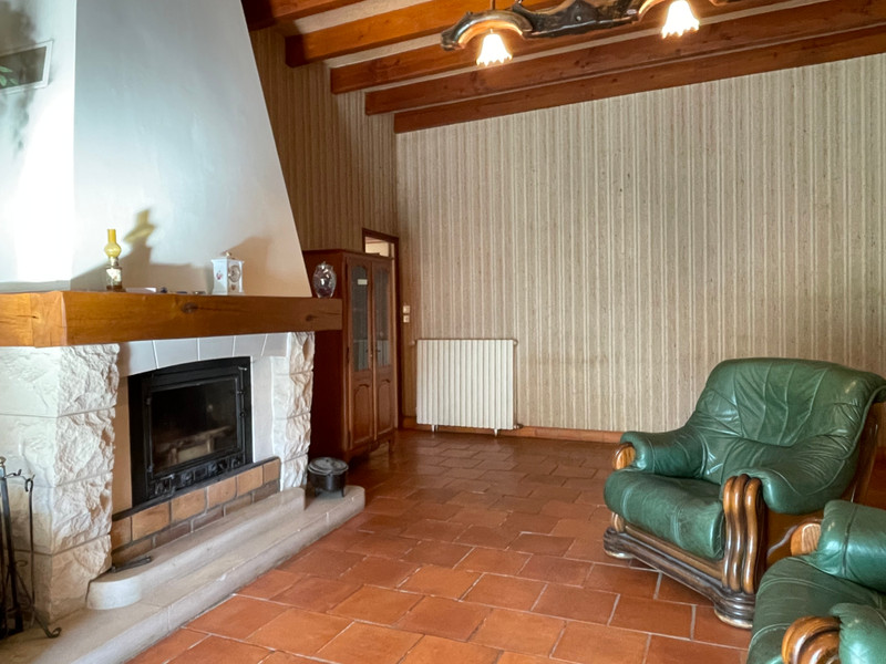 French property for sale in Saint-Amant-de-Boixe, Charente - €183,600 - photo 7