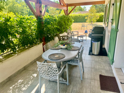 French property for sale in Saint-Estèphe, Dordogne - €208,650 - photo 2