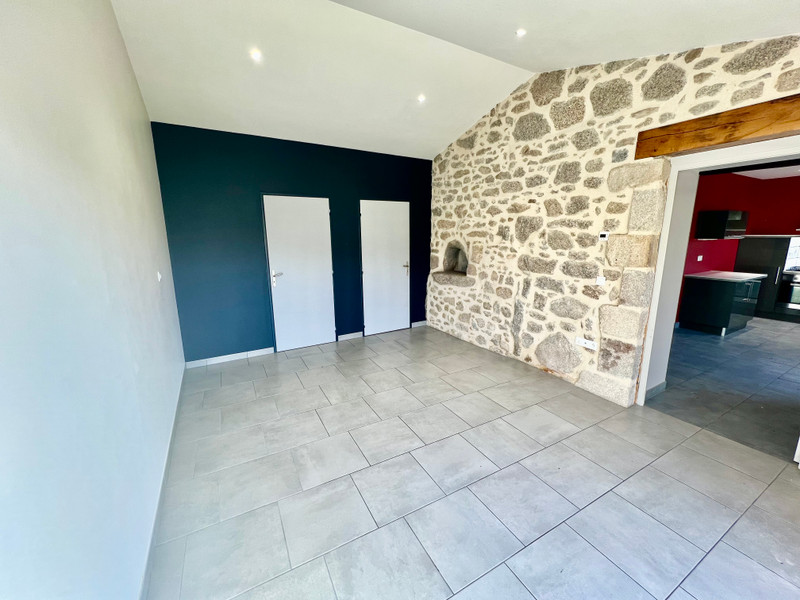 French property for sale in Saint-Estèphe, Dordogne - €77,000 - photo 8