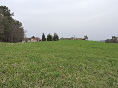 Terrain à vendre à Rouffignac-Saint-Cernin-de-Reilhac, Dordogne, Aquitaine, avec Leggett Immobilier